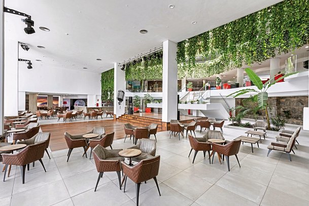 Alexandre Hotel Gala