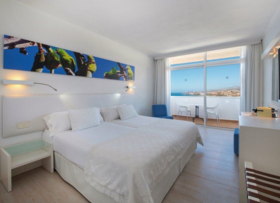 Iberostar Waves Bouganville Playa - Wohnbeispiel Doppelzimmer seitl. Meerblick (Zimmercodierungen D1N & D2N)