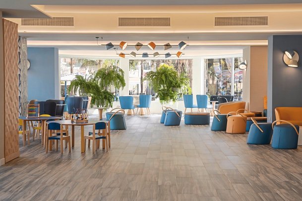 HOVIMA La Pinta Beachfront Family Hotel