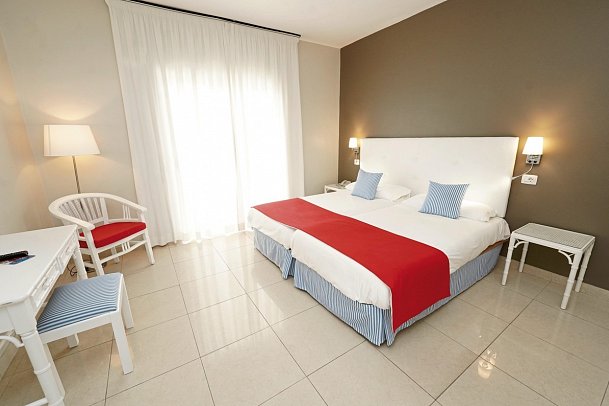 RF San Borondón - Wohnbeispiel Doppelzimmer Standard Gartenblick (Zimmercodierung DG1)