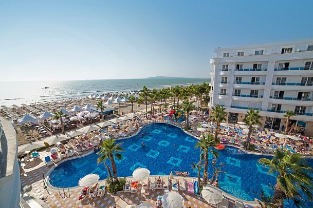 Grand Blue Fafa Resort