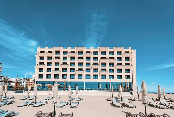 Royal G Deluxe Hotel & Spa
