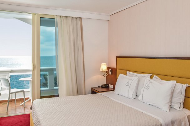 Santa Quaranta Premium Resort - Wohnbeispiel Doppelzimmer Meerblick (Zimmercodierung DBM)