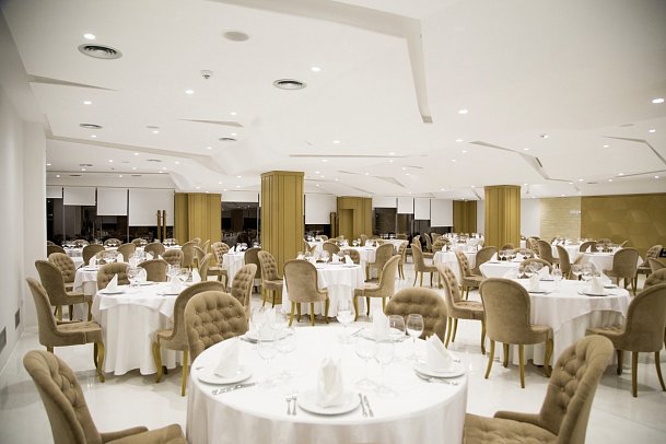 Santa Quaranta Premium Resort