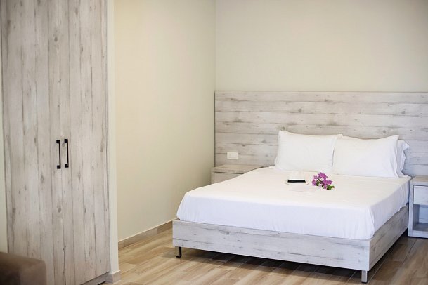 Jaroal Hotel - Wohnbsp. Doppelzimmer seitl. Meerblick (Zimmercodierung DBN)