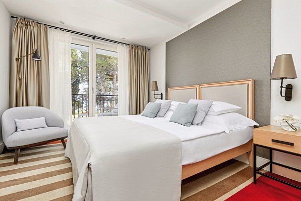 Budva - Wohnbeispiel Doppelzimmer Meerseite (Zimmercodierung D1C)