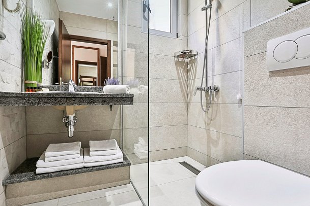 Hotel La Mer - Wohnbeispiel Double Room Promo (Zimmercodierung DP1)