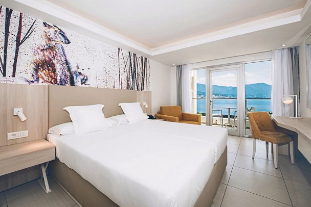 Iberostar Waves Herceg Novi - Wohnbeispiel Doppelzimmer Meerblick (Zimmercodierungen DBM, D1M, D2M & D3M)