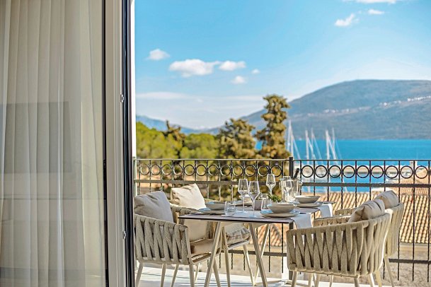 Lazure Hotel & Marina - Wohnbeispiel Suite Meerblick modern (Zimmercodierung WBM)