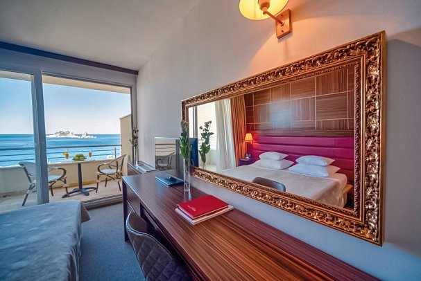 Palas - Wohnbeispiel Doppelzimmer Meerblick (Zimmercodierung DBM)