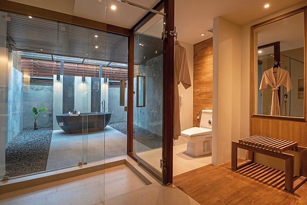 Chaweng Regent Beach Resort - Badbeispiel Deluxe Regency (Zimmercodierung UD2)