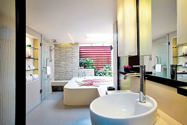 Chaweng Regent Beach Resort - Badbeispiel Premier (Zimmercodierung UM1)