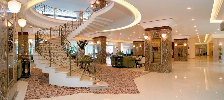 The Palace Hotel
