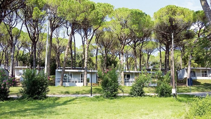 Belvedere Pineta Camping Village - Wohnbeispiel Mobilheim Adria Home (Zimmercodierung CB2)