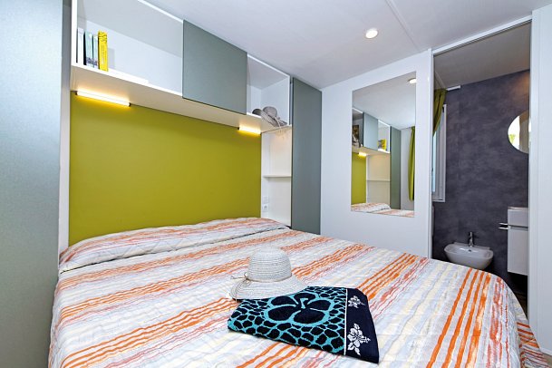 Camping Pino Mare - Wohnbeispiel Mobilheim Green (Zimmercodierung CB1)