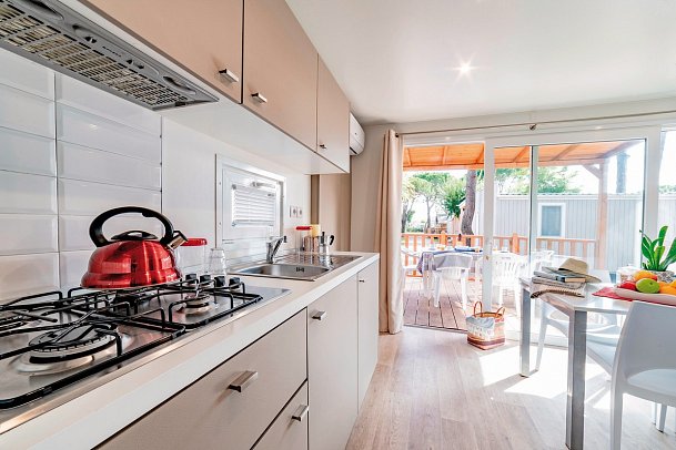 Camping Village Cavallino - Mobilheim Baia Revolution (Zimmercodierung CB6)