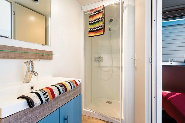 Camping Village Cavallino - Badbeispiel Mobilheim Baia Classic New (Zimmercodierung CB3)