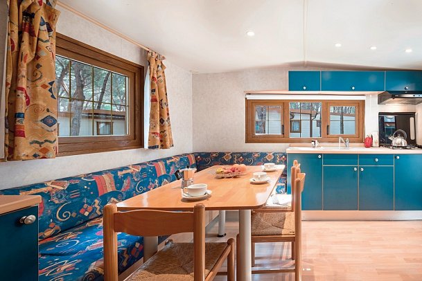 Camping Village Cavallino - Wohnbeispiel Mobilheim Baia Lux Evolution (Zimmercodierung CD1)
