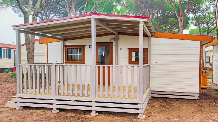 Camping Village Cavallino - Wohnbeispiel Mobilheim Baia Comfort (Zimmercodierung CF1)