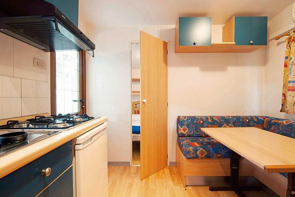 Camping Village Cavallino - Wohnbeispiel Mobilheim Baia Comfort (Zimmercodierung CF1)