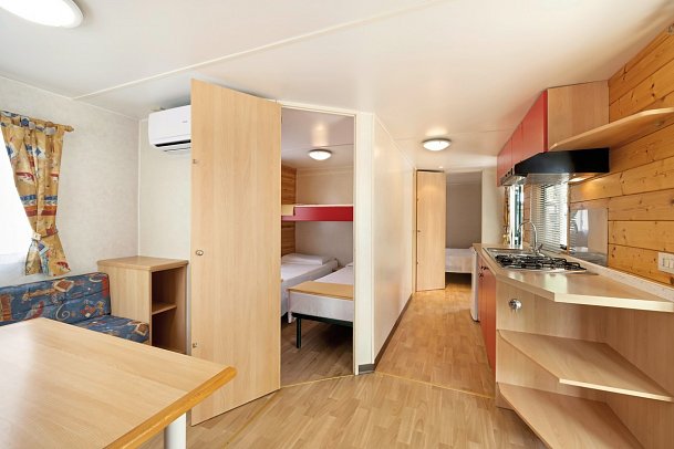 Camping Classe Village - Wohnbeispiel Mobilheim Mediterranean (Zimmercodierung CB2)