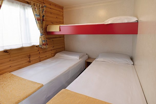 Camping Classe Village - Wohnbeispiel Mobilheim Mediterranean (Zimmercodierung CB2)
