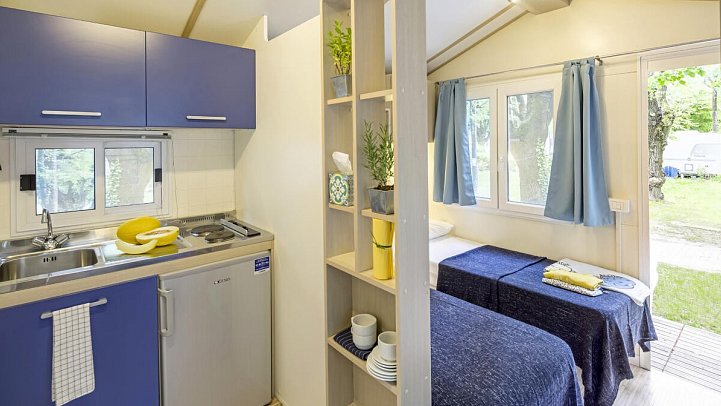 Camping Sabbiadoro - Wohnbeispiel Mobilheim 6 Mod H MH6 1-2 P. (Zimmercodierung CB4)