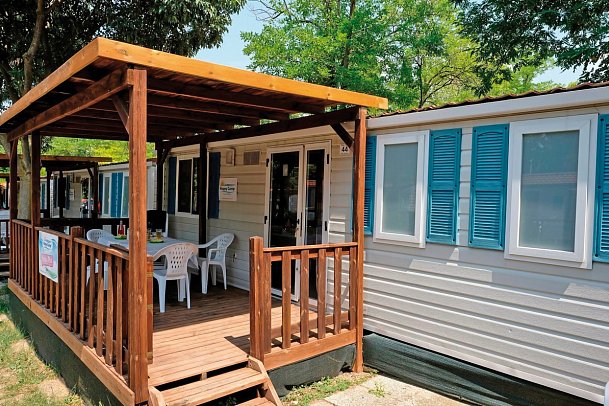 Rosapineta Camping Village (by Happy Camp) - Wohnbeispiel Mobilheim Happy Plus (Zimmercodierung CG2)