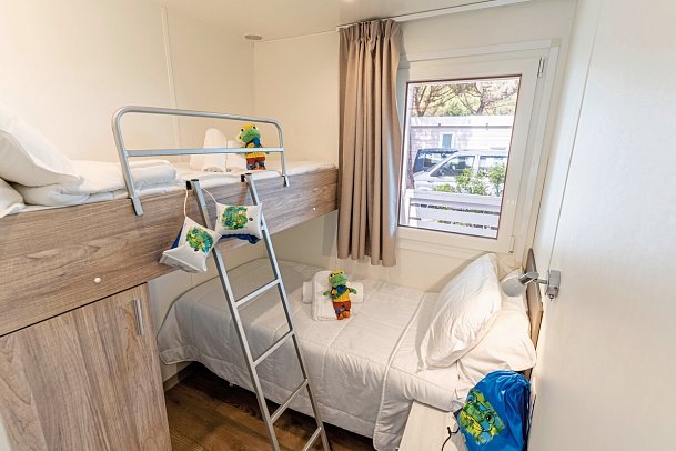 Jesolo Family Resort - Wohnbeispiel Mobilheim Lodge Deluxe Familien (Zimmercodierung CB6)