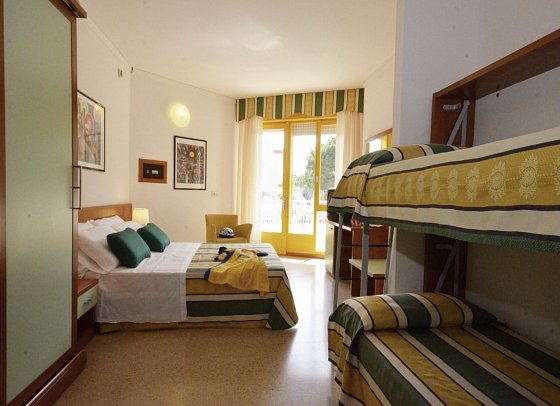 Luna - Wohnbeispiel Vierbettzimmer Classic Plus (Zimmercodierung RB1)