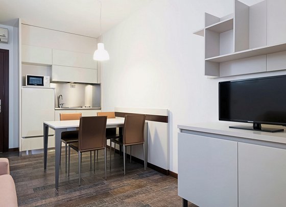 Aparthotel Holiday - Wohnbeispiel Classic Suite (Zimmercodierung AB1)