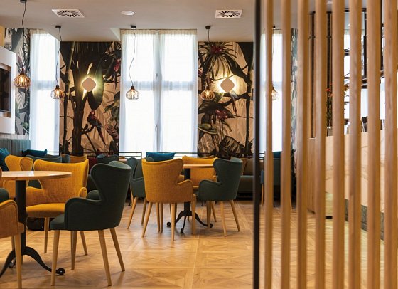 Life Hotel