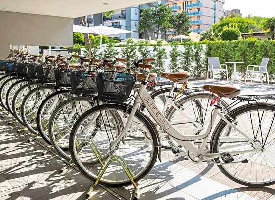 Life Hotel