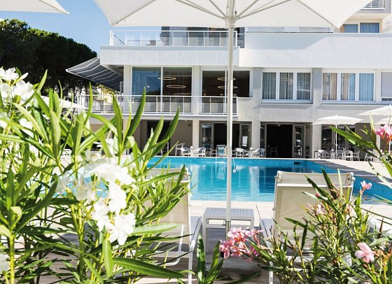 Life Hotel