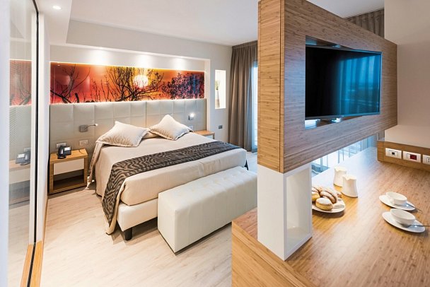 Laguna Park Hotel - Juniorsuite Bella Vista (Zimmercodierung JBN)