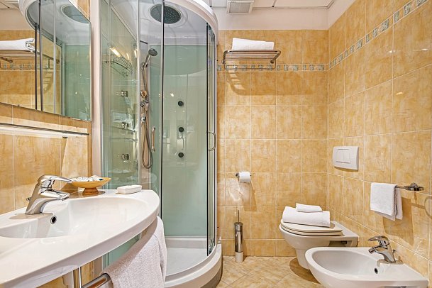 Rex - Beispiel Bad Doppelzimmer (Zimmercodierung DB1)