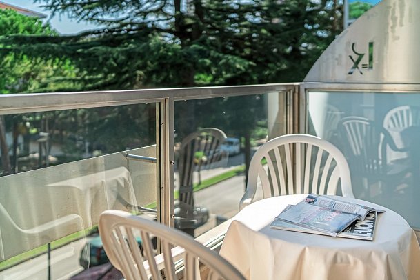 Rex - Beispiel Balkon (Zimmercodierungen DB1 & EB1)