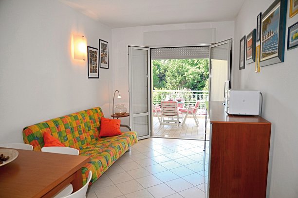 Residence Le Acacie - Wohnbeispiel Appartement (Zimmercodierung AB1)