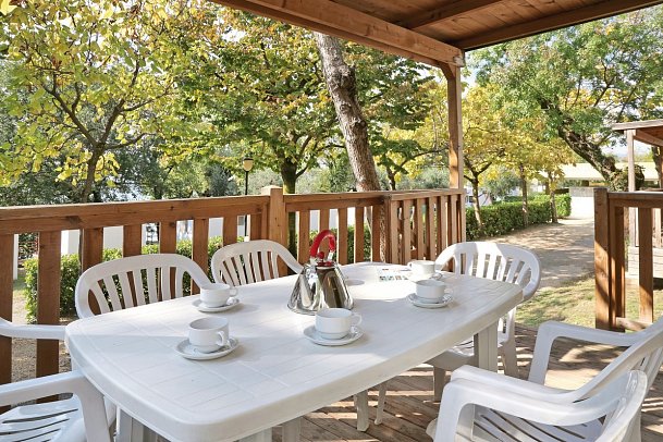 Camping Cisano & San Vito - Wohnbeispiel Mobilheim Turchese (Zimmercodierung CB3)