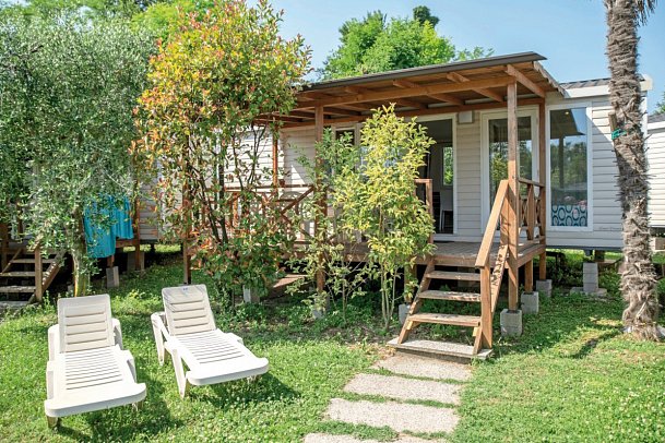 Camping Baia Verde - Wohnbeispiel Mobilheim Suite Deluxe (Zimmercodierung CD1)