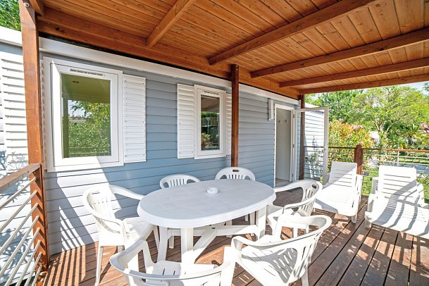 Camping Baia Verde - Wohnbeispiel Mobilheim Family Deluxe (Zimmercodierung CD2)