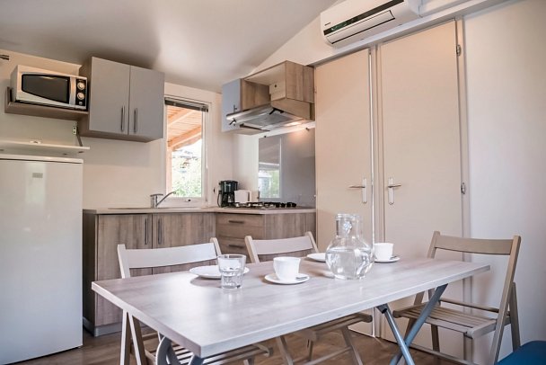 Camping Baia Verde - Wohnbeispiel Mobilheim Family Deluxe (Zimmercodierung CD2)