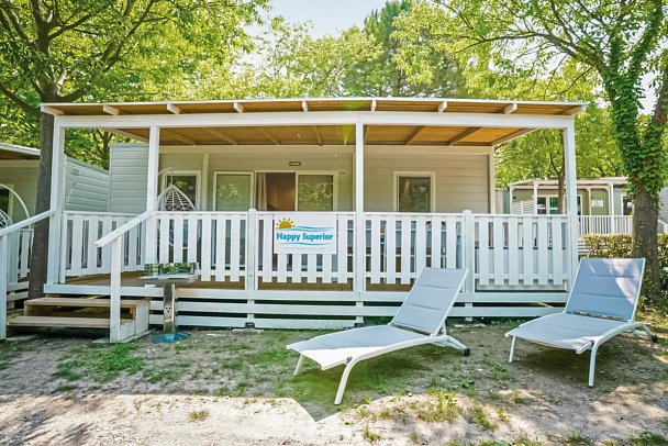 Camping Village Butterfly (by Happy Camp) - Wohnbeispiel Mobilheim Happy Superior (Zimmercodierung CS1)