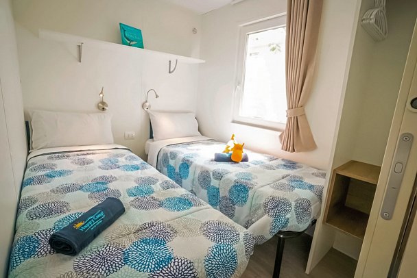 Camping Village Butterfly (by Happy Camp) - Wohnbeispiel Mobilheim Happy Superior (Zimmercodierung CS1)