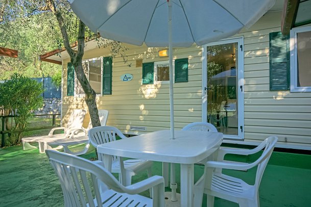 Camping Garda - Wohnbeispiel Mobilheim Standard Plus (Zimmercodierung CB1)