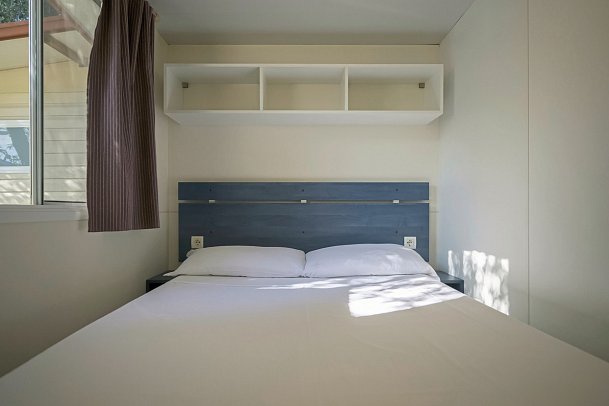 Camping Garda - Wohnbeispiel Mobilheim Standard Plus (Zimmercodierung CB1)