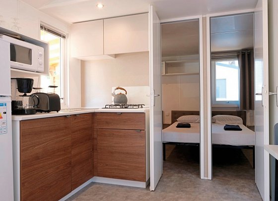 Camping Bella Italia (by Happy Camp) - Wohnbeipsiel Mobilheim Happy Premium Suite (Zimmercodierung CM2)