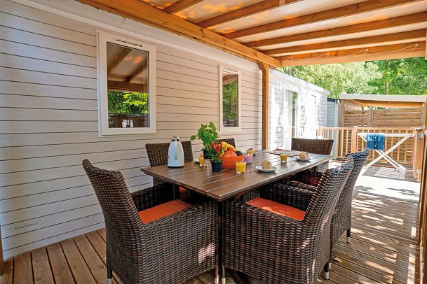 Camping Bella Italia (by Happy Camp) - Wohnbeipsiel Mobilheim Happy Premium Suite (Zimmercodierung CM2)