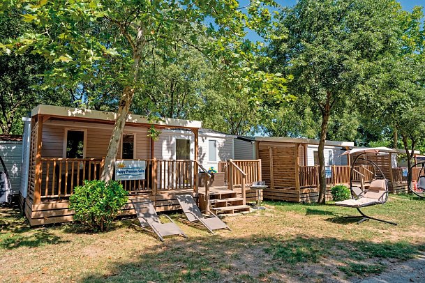 Camping Bella Italia (by Happy Camp) - Wohnbeipsiel Mobilheim Happy Premium Suite (Zimmercodierung CM2)