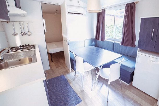 Camping Wien - Wohnbeispiel Maxicaravan (Zimmercodierung OB2)